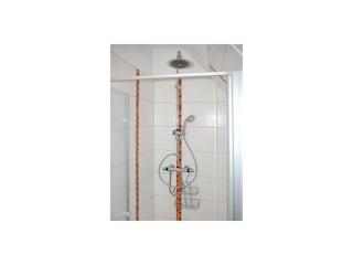 Badezimmer mit Dusche