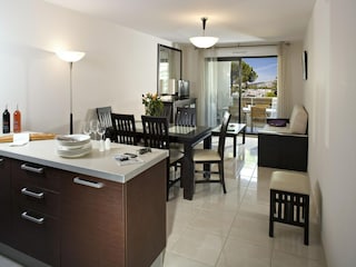 Apartment Cannes Features 14
