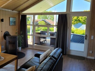 Wohnzimmer mit Terrasse