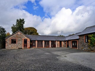 Holiday cottage Dolton Outdoor Recording 1