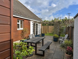 Bungalow Poundstock Outdoor Recording 3