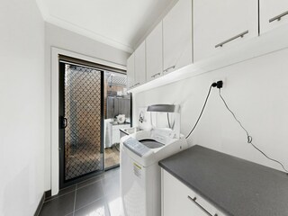Apartment Welt Features 13