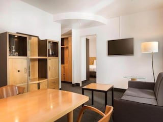Apartment Leipzig-Altwest Features 10