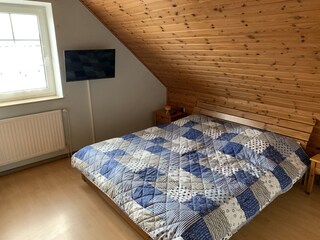 Schlafzimmer DG