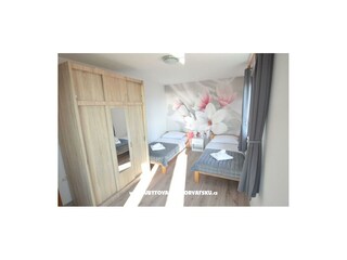 Holiday house Razanac Features 13