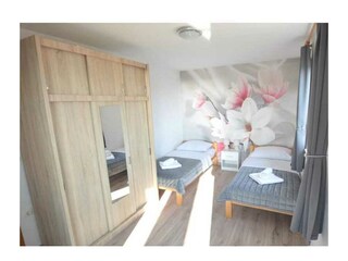 Holiday house Razanac Features 12
