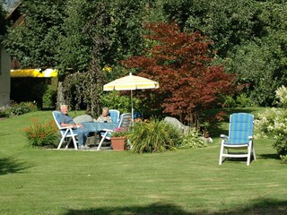 Appartement-Monuth-Bad-Hofgastein- Sommer-Garten