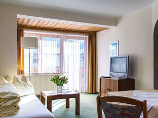 Appartements-Monuth-Appartement15-Wohnraum-Bild1