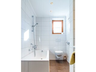 Appartements-Monuth-Appartement7,15-Bad-Bild3
