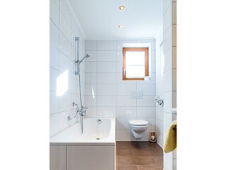 Appartements-Monuth-Appartement7,15-Bad-Bild3