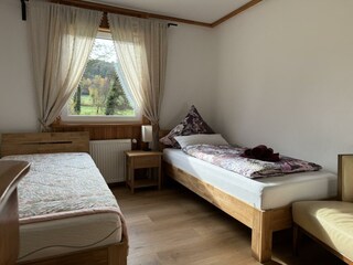 Schlafzimmer 3 (2 Einzelbetten)