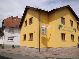 Gästehäuser Am Nibelungensteig-Hausansicht