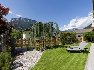 Itter_Ferienhaus_Schneidermascht_Garten _Terrasse