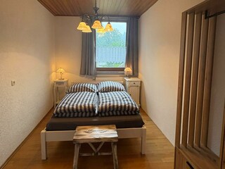 Schlafzimmer 2
