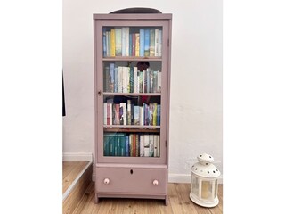 Bücherschrank