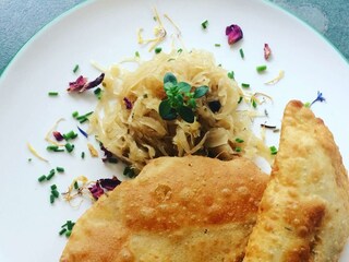 Bauernkrapfen mit Kraut Tiroler Spezialität