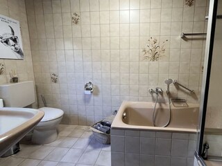 Badezimmer EG