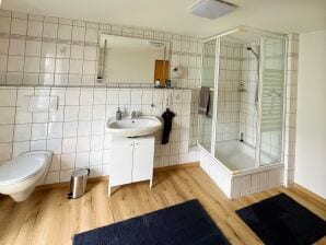 Apartment Ferienhaus, Dusche oder Bad, 2 Schlafräume