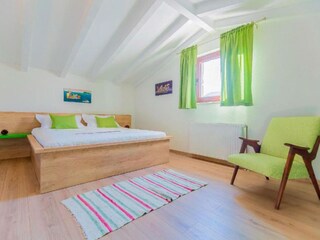 Villa Duge Njive Características 19