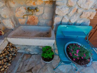 Villa Duge Njive Características 21