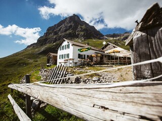 Sommer2016 (c)Warth-Schröcken Tourismus_Fotograf S