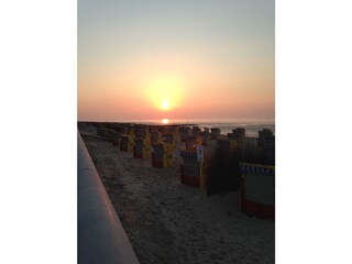 Sonnenuntergang Strandhaus Döse