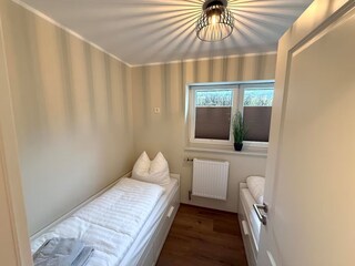 Schlafzimmer II