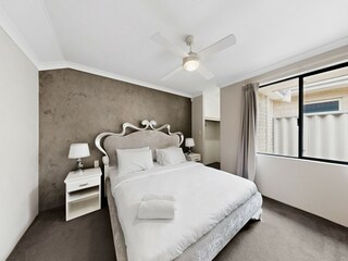 Apartment Welt Features 12