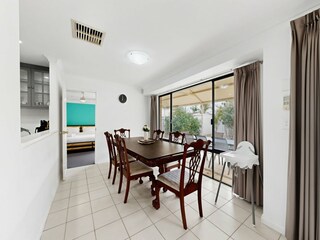 Apartment Welt Features 8