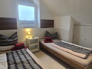 Schlafzimmer 3