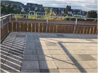Große Sonnenterasse mit 24 m2