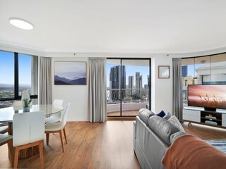 Apartment Broadbeach Features 20