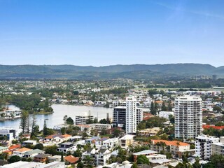 Apartment Broadbeach Outdoor Recording 5