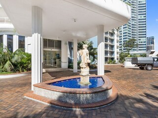 Apartment Broadbeach Features 22