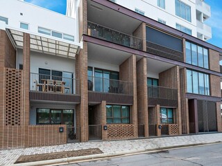 Apartment Welt Features 21