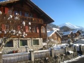 Chalet, Ansicht Süd im Winter