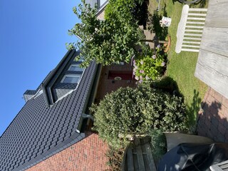 Blick von Terrasse auf Eingang