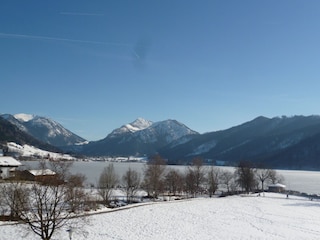 Blick auf den Schliersee im Winter