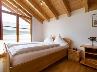 Schlafzimmer 2 / 1. Stock