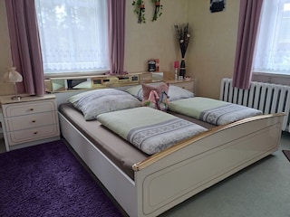 Schlafzimmer 2 mit Doppelbett