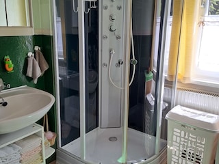 Bad mit Wellnessdusche