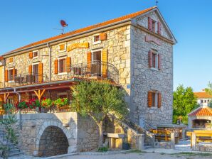 Holiday apartment in Villa Finka