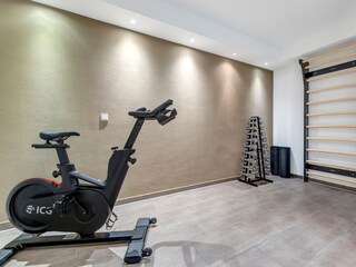 Blick in den Fitnessbereich
