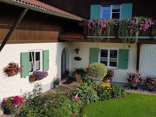 Nordseite mit Eingangsbereich