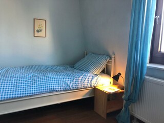 Schlafzimmer 2