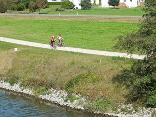 Radl- und Wanderweg am Main-Donau-Kanal