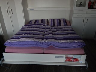 Schrankbett geöffnet