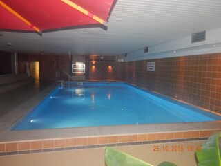 Schwimmbad im Haus für Gäste kostenlos