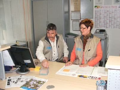 FrauBuchen und das Team der BVF Ferienwohnungsvermittlung und Betreuung Buchen und das Team der BVF Ferienwohnungsvermittlung und Betreuung