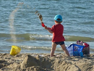 Kinder am Strand